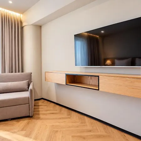 Lafe Hotel