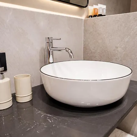 Lafe Hotel 4*