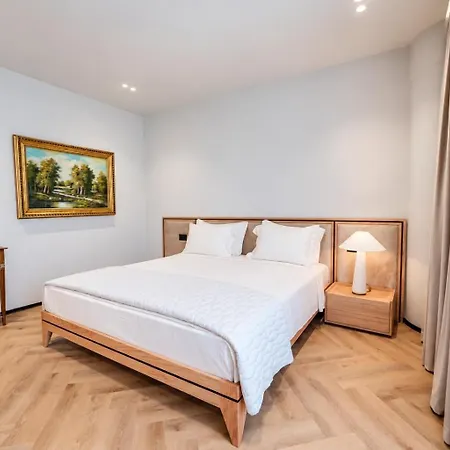 Hotel Lafe Tirana