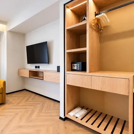 Lafe Hotel 4*